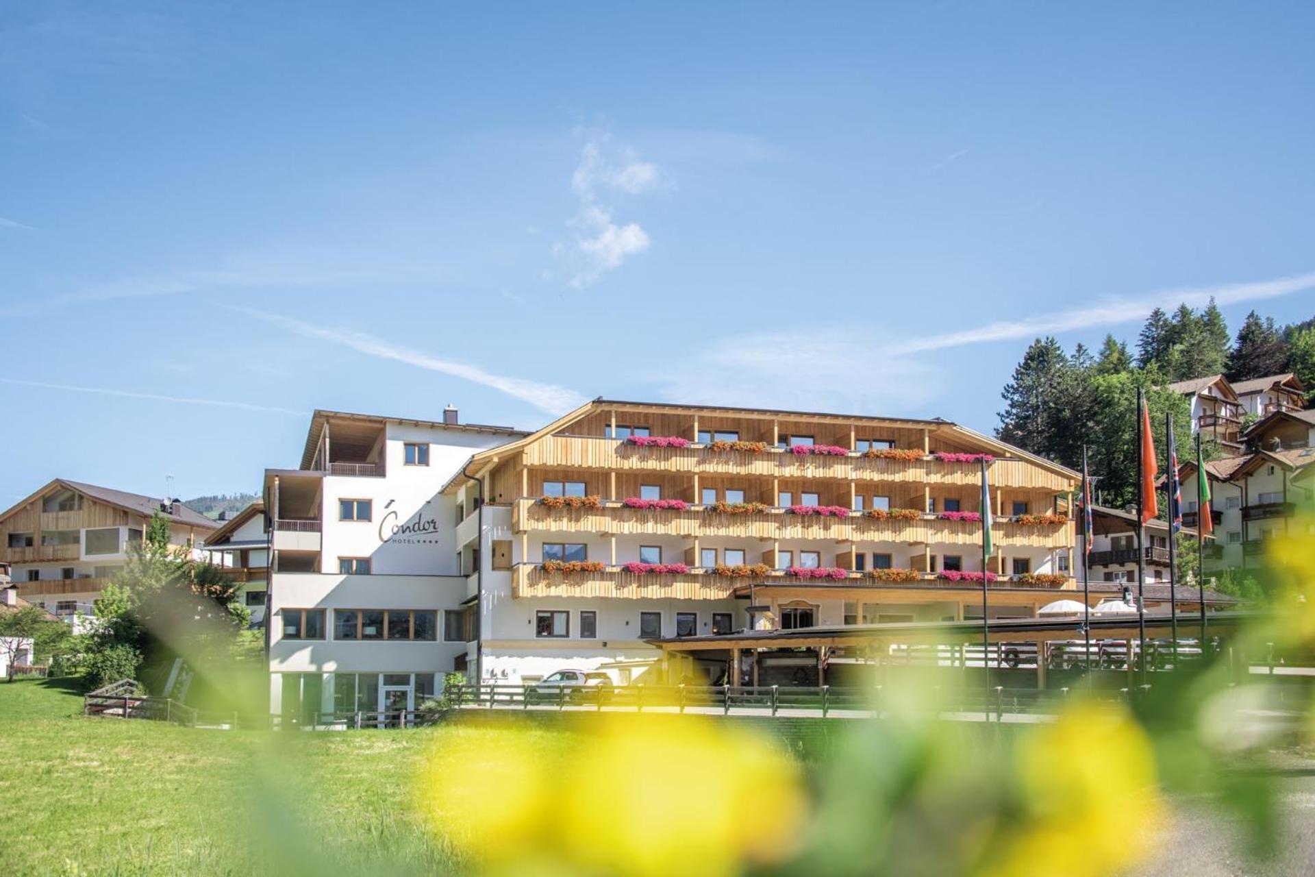 Hotel Condor San Vigilio Di Marebbe Esterno foto